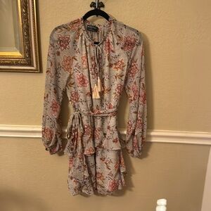 Beautiful floral flowing ruffle dress, knee length, long sleeve - light material